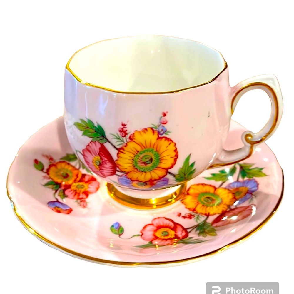 “Crownford” VTG tea cup / made in England